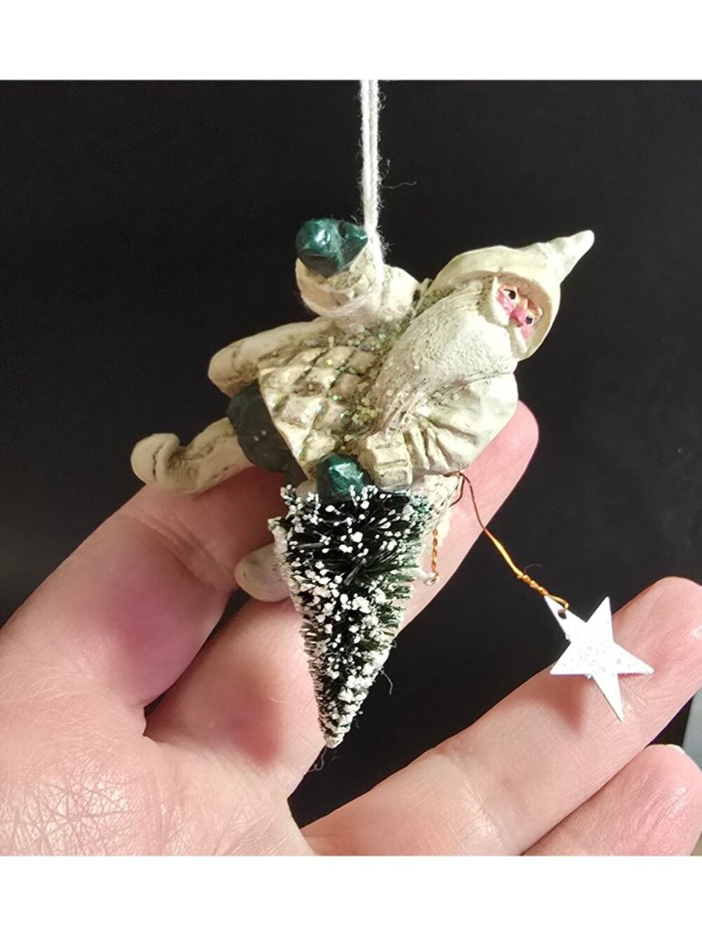 NWT Pam Schifferl White Winter Santa Figurine Tree Stars Handcrafted by Midwest